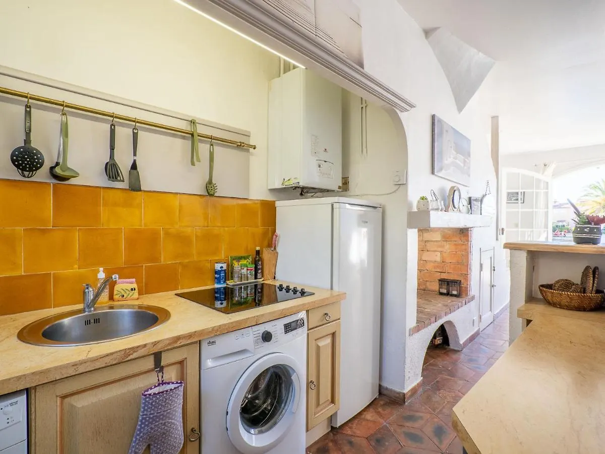 Holiday Home Bleu Azur - Pog120 By Interhome Grimaud 0*,  França