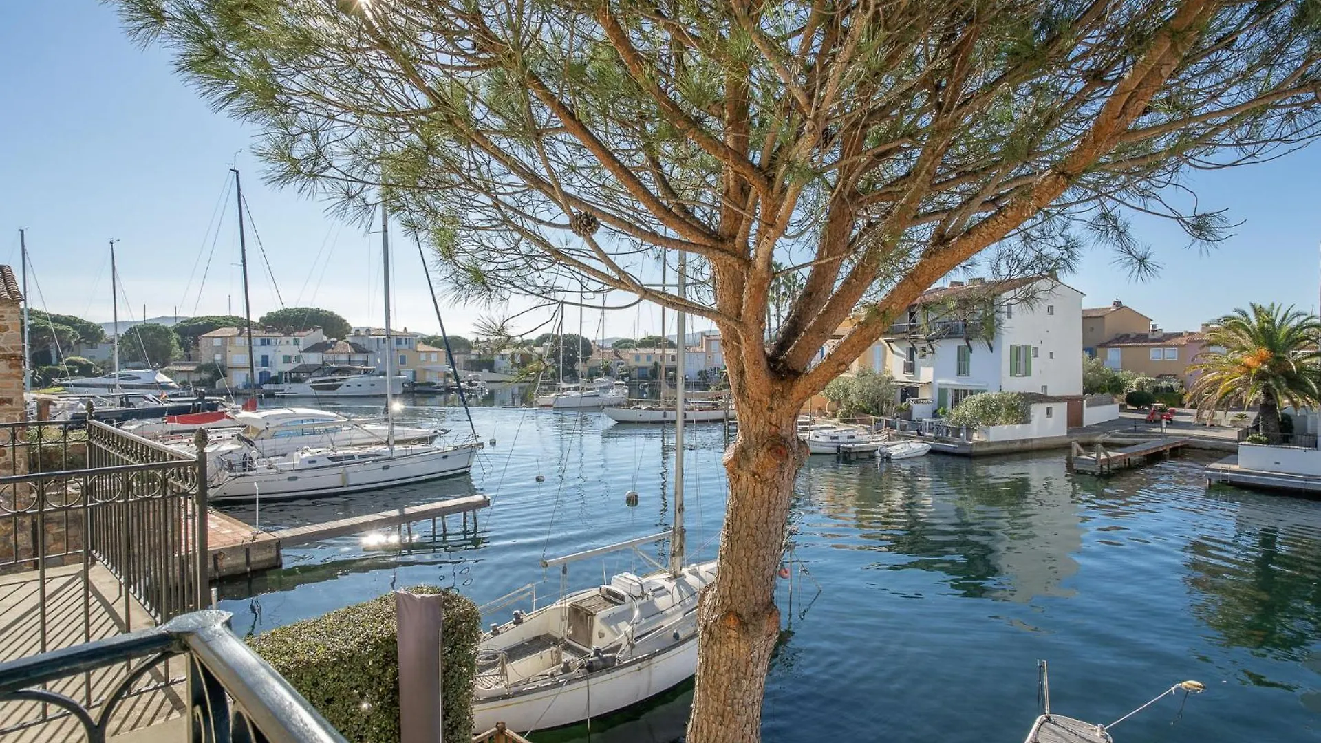 Holiday Home Bleu Azur - Pog120 By Interhome Grimaud 0*,